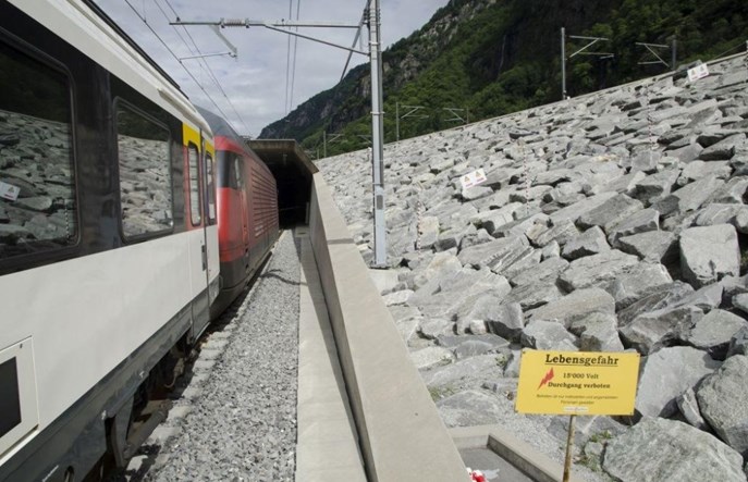Najdłuższy tunel świata częściowo zamknięty na rok