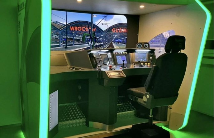 Symulator lokomotywy Pesa trafił do Pol-Miedź Trans 