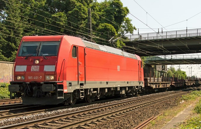 Stadler zamontował ETCS w lokomotywach Traxx DB Cargo