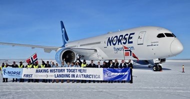 Dreamliner Norse wylądował na Antarktydzie!