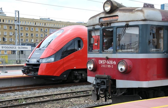 Polska wielu kolejowych prędkości. Problemy pasażerów w regionach są różne 