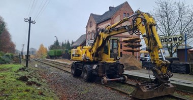 Powrót pociągów do Powodowa się oddala