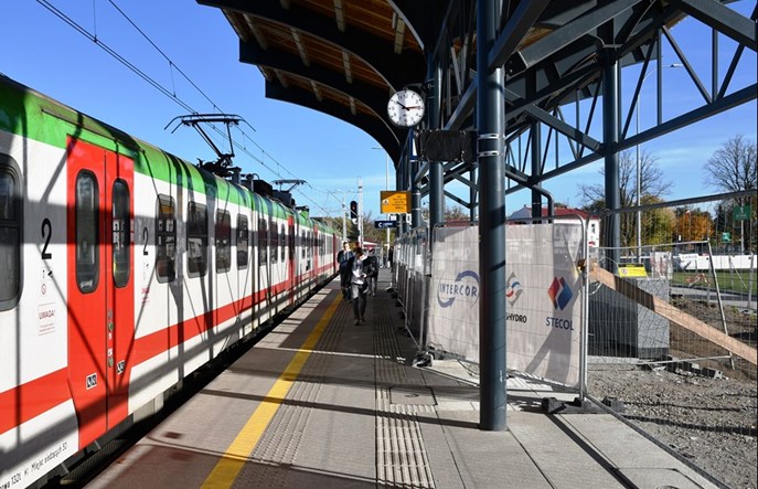 PKP PLK negocjują budowę schodów ruchomych na stacji Białystok