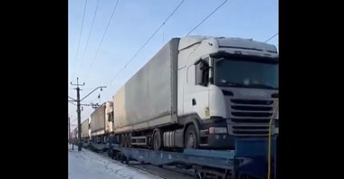 Ukraińskie tiry wjeżdżają na polskie tory