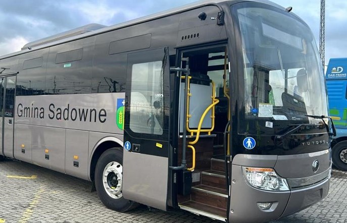 Szkolny elektrobus Yutonga trafił do szóstej gminy w Polsce
