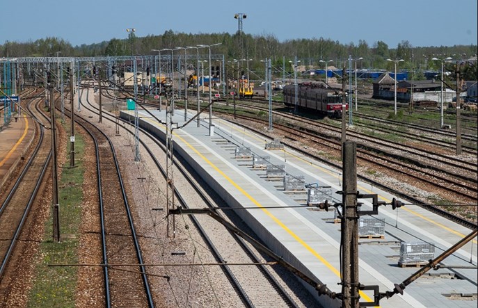 Świętokrzyskie: Opóźniona modernizacja linii 25 potrwa jeszcze rok dłużej 