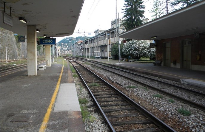 Włochy: Tunel za niski dla piętrowych EZT