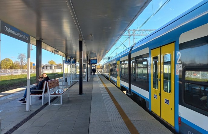 Kolej Plus dla Dąbrowy Górniczej. Umowa podpisana