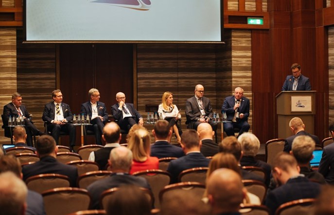 Ostatnie wolne miejsca na Forum Bezpieczeństwa Kolejowego. G&K Rail i Kombud kolejnymi partnerami!