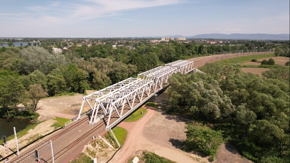 Most Kolejowy nad rzeką Wisłą w ciągu linii kolejowej nr 139