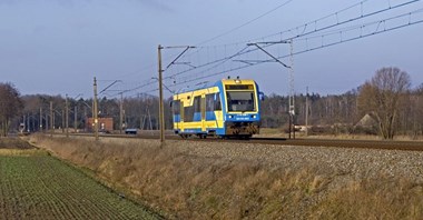 Pociągi zniknęły z Magistrali Podsudeckiej. Brakuje taboru