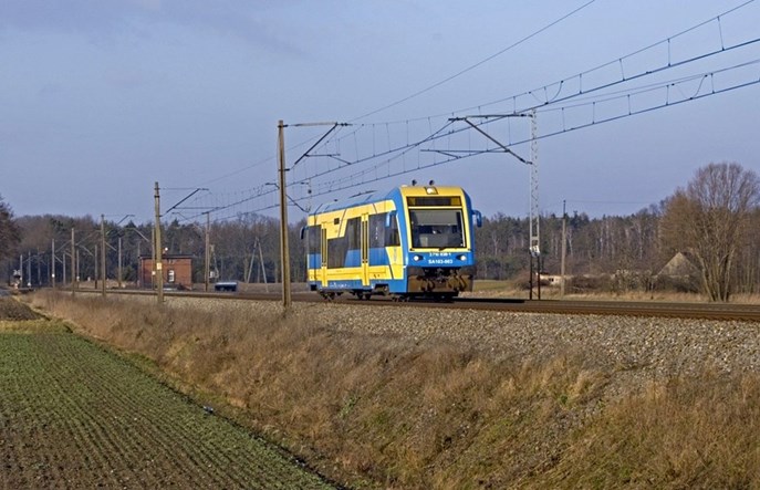Pociągi zniknęły z Magistrali Podsudeckiej. Brakuje taboru