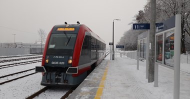 Wielka reaktywacja pociągów do Końskich kończy się autobusami zastępczymi