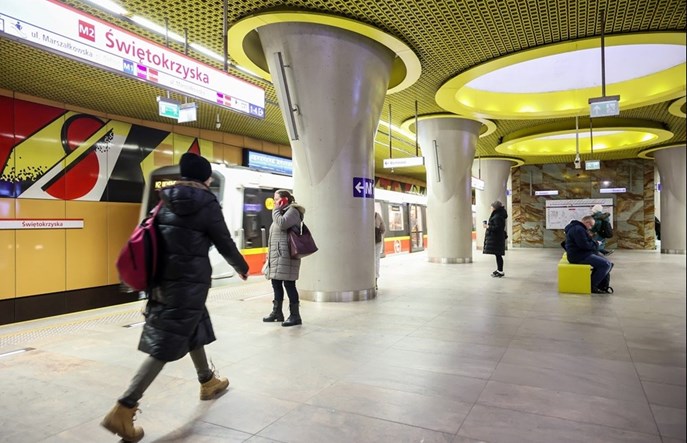 Niemal miliard pasażerów w warszawskiej komunikacji w 2023 roku