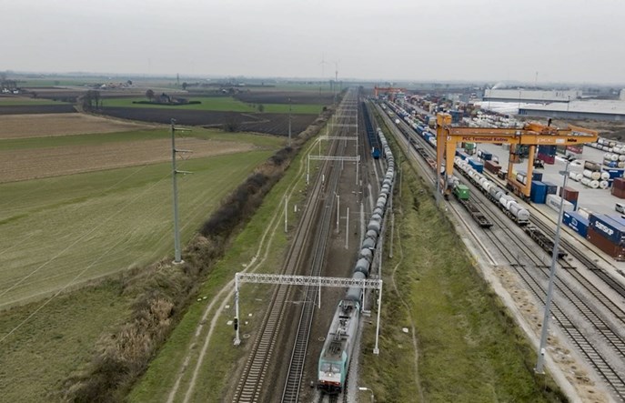 E20: Kolejne miesiące opóźnienia modernizacji stacji Kutno 