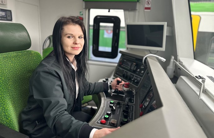 Grono maszynistek Kolei Mazowieckich wciąż się powiększa 