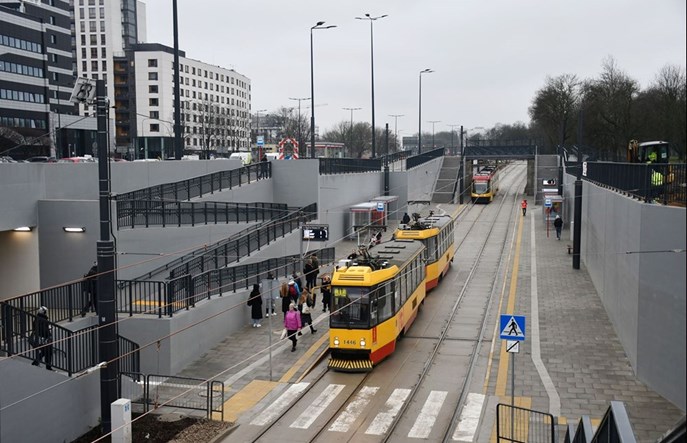 Tramwaje Warszawskie. Czy nowe tramwaje wycofają wysoką podłogę?