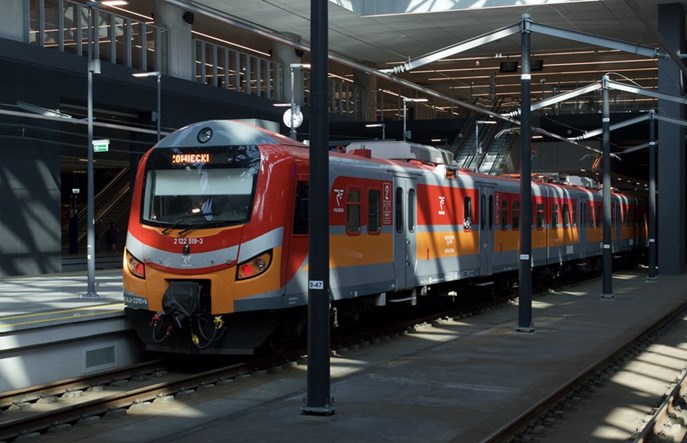 Pociąg z Bydgoszczy do Łodzi ruszył z trzymiesięcznym opóźnieniem 