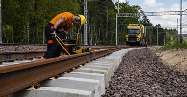 Krajowy Program Kolejowy niewykonany. PLK wydały o 12,5 mld zł mniej, niż planowano