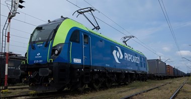 Włamanie do lokomotywy. SOK ujął złodziei na stacji towarowej Łódź Olechów 