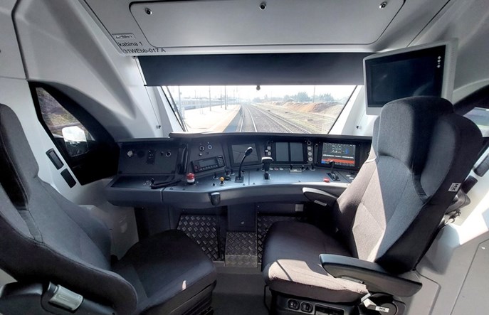 Resort infrastruktury sceptycznie o maszynistach z aparatem słuchowym