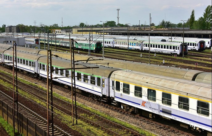 Wykolejenie BWE w Warszawie zablokowało wyjazd ze stacji postojowej