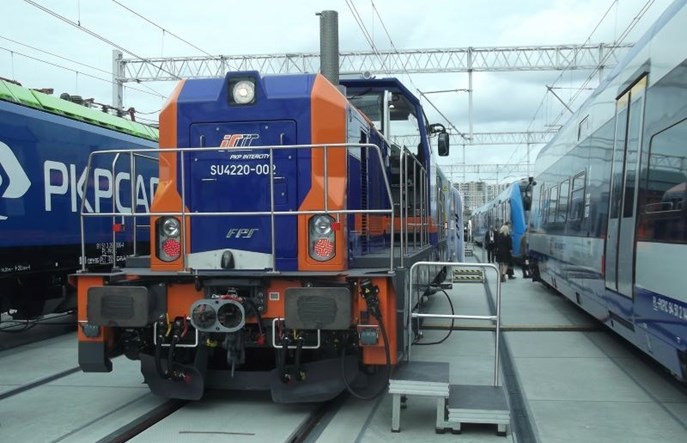 CUPT: Inwestycje z POIiŚ w PKP Intercity spóźnione nawet o 3 lata