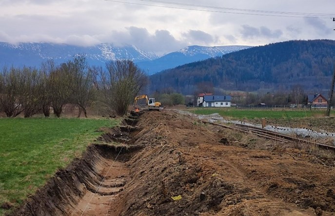 Do Karpacza pociągiem jednak dopiero w grudniu 2024