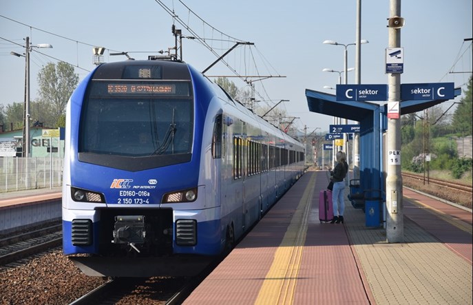 Miejsca stojące wracają do Flirtów i Edyt. Płatna miejscówka do miesięcznych