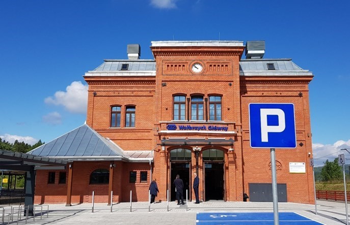 Pociągi przyspieszą na linii 274 między Wałbrzychem a Jelenią Górą