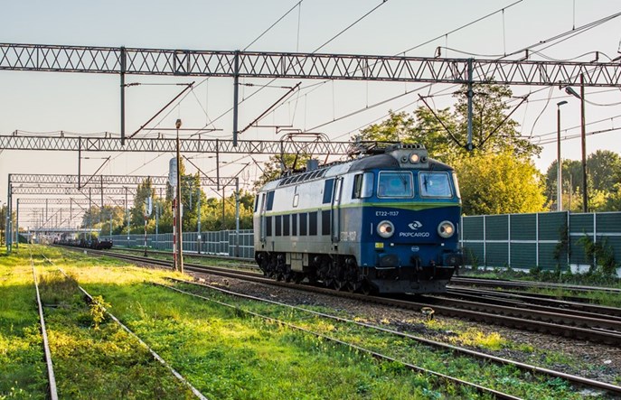 Zarząd PKP Cargo chciał iść na "nieświadczenie pracy". Ale nie mógł