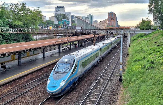 Malepszak: Od grudnia ruch dalekobieżny na większości linii w takcie