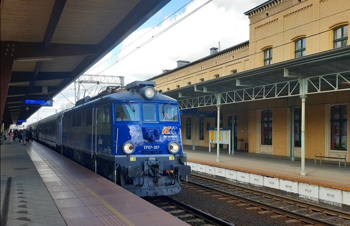 PLK inwestuje w bezpieczny ruch pociągów między Toruniem a Bydgoszczą