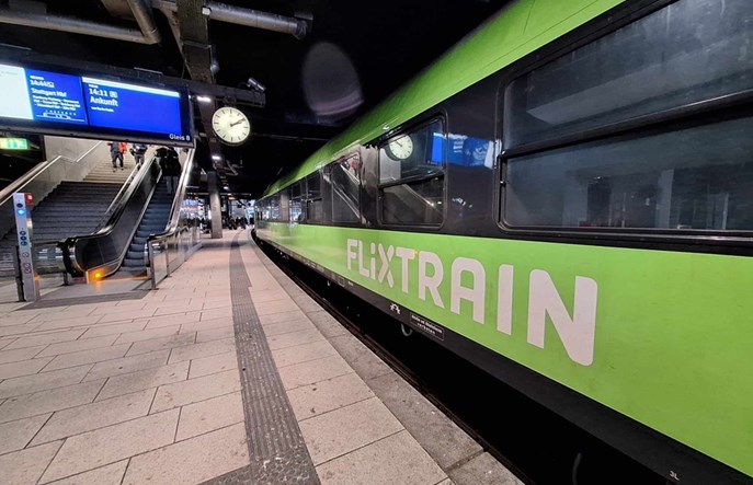 Flixtrain i Regiojet chcą jeździć z Warszawy do Berlina. Czym?