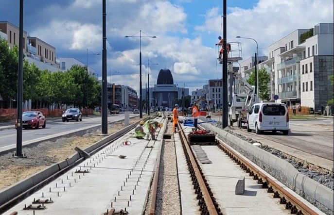 Warszawa: Tramwaj  do Wilanowa nie ruszy we wrześniu. Trzeba poprawić torowisko
