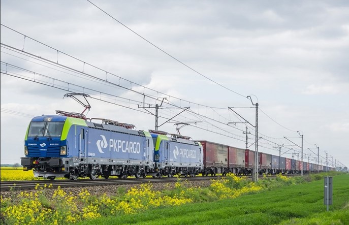 Furgalski: Trzeba uratować PKP Cargo