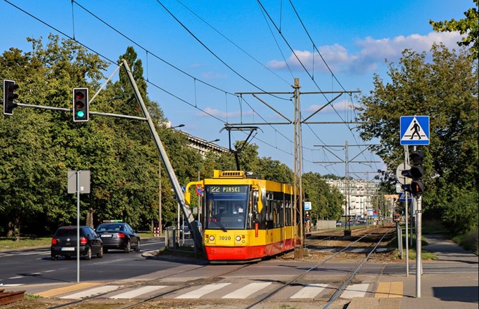 Warszawa. Remont torów na Broniewskiego i frezowanie Marszałkowskiej