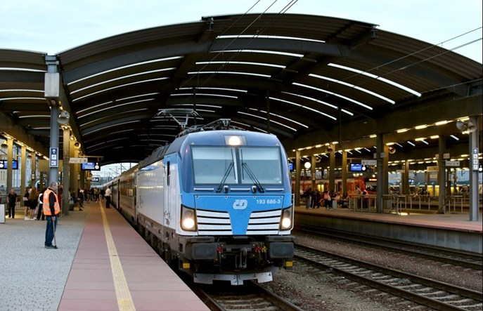 Zdarzają się składy „zaPendolino” kursujące 200 km/h