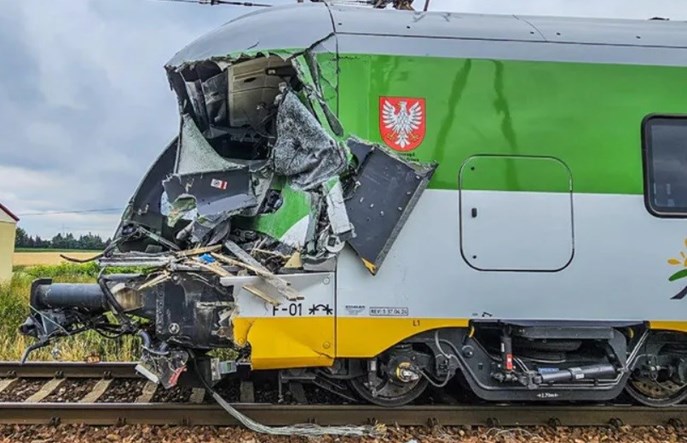 O krok od kolejnej tragedii w Ożarowie. PLK zamykają przejazd na wojewódzkiej drodze