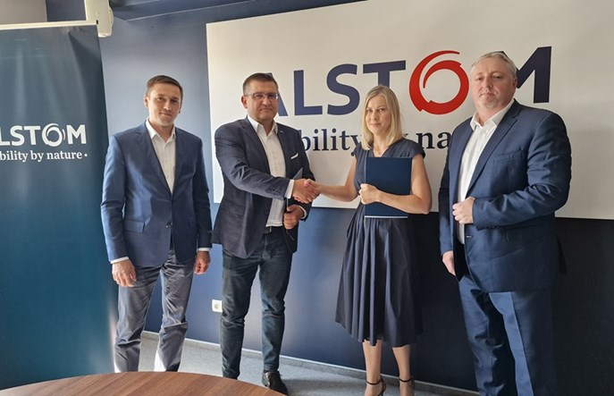 Alstom z kontraktem na dostawę lokomotyw Traxx dla Captrain Polska