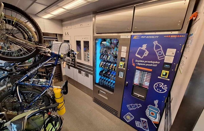 W PKP Intercity więcej automatów z kawą i przekąskami [lista pociągów]