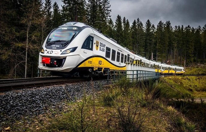 Koleje Dolnośląskie: Dobra oferta z czasem przyciąga pasażerów