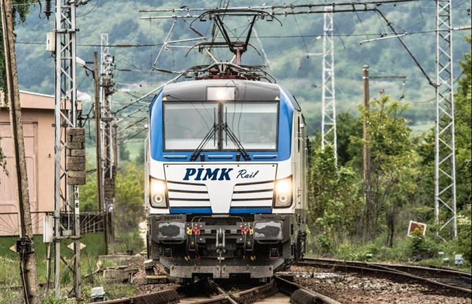 Prywatny Pimk wjeżdża na bułgarskie tory i testuje wagony z SKPL