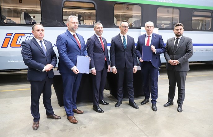 Niemal 1,5 mld złotych na modernizację 150 wagonów w zakładzie Remtrak koło Opoczna