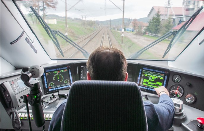 Pendolino bez postojów w Wałbrzychu, Jeleniej Górze, Ciechanowie i Włoszczowie