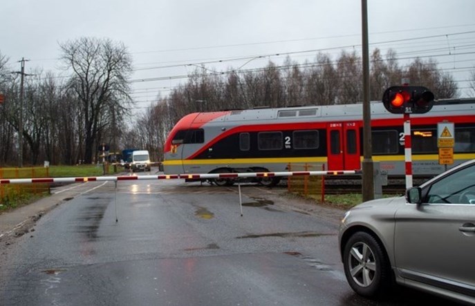 Łódź: Awaryjne naprawy dwóch przejazdów. Są nocne zamknięcia