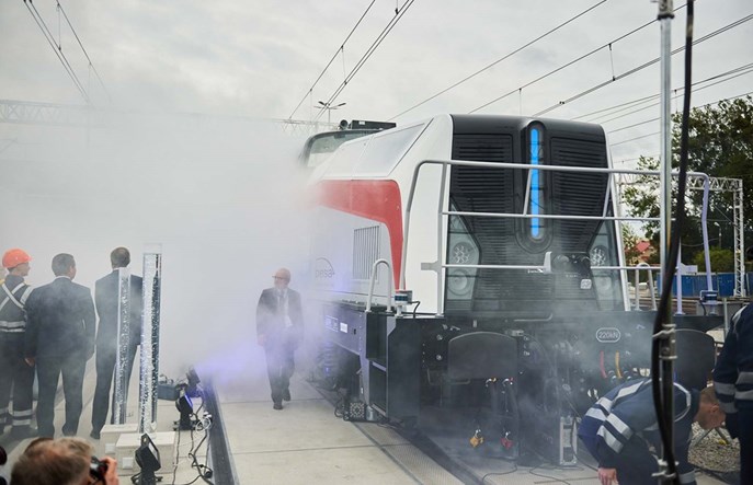 Rozwiązania bateryjne, wodór czy elektryfikacja? Przyszłość tras niezelektryfikowanych 