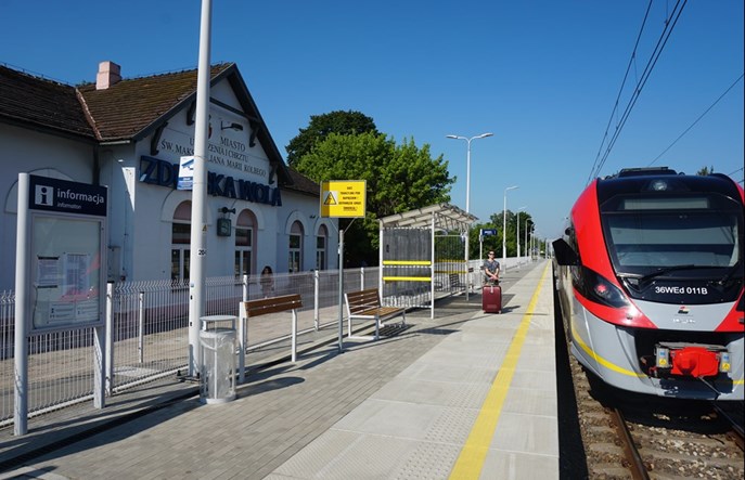 Pociągów ze Zduńskiej Woli do Częstochowy wkrótce przybędzie? 
