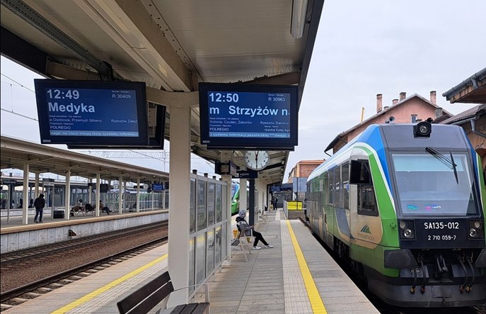 Podkarpackie: Przetarg na obsługę linii regionalnych