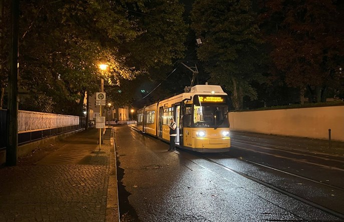 Tramwaje Szczecińskie w kontakcie z Berlinem. W tle 30-40 wagonów GT6